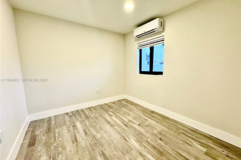 Снять в аренду виллу или дом в Майами, Флорида 2 спальни, 165.46м2, № 2009152 - фото 10