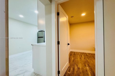 Снять в аренду виллу или дом в Майами, Флорида 2 спальни, 165.46м2, № 2009152 - фото 7