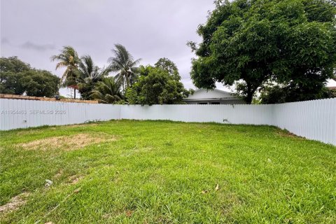 Снять в аренду виллу или дом в Майами, Флорида 2 спальни, 165.46м2, № 2009152 - фото 13