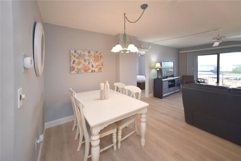 Condominio en venta en Saint Petersburg, Florida, 2 dormitorios, 103.12 m2 № 2099647 - foto 10