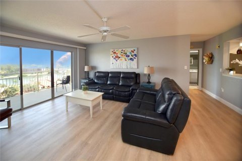 Condominio en venta en Saint Petersburg, Florida, 2 dormitorios, 103.12 m2 № 2099647 - foto 7