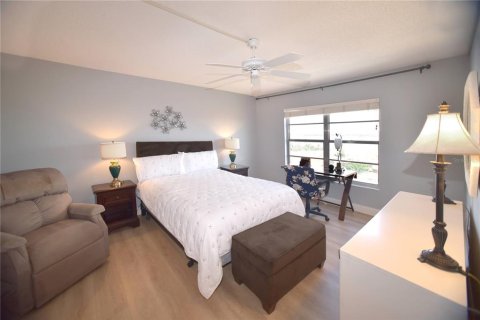 Condominio en venta en Saint Petersburg, Florida, 2 dormitorios, 103.12 m2 № 2099647 - foto 12