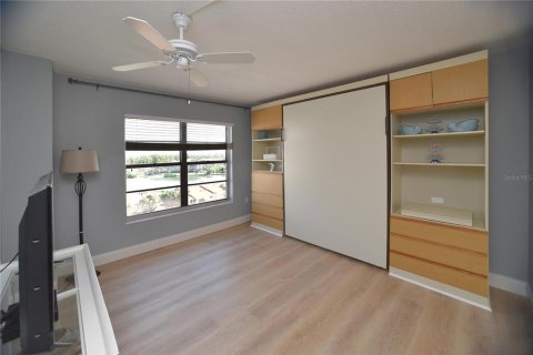 Condominio en venta en Saint Petersburg, Florida, 2 dormitorios, 103.12 m2 № 2099647 - foto 19