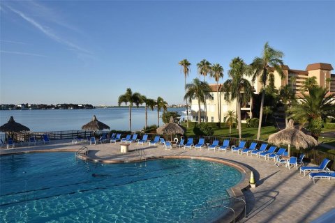 Condominio en venta en Saint Petersburg, Florida, 2 dormitorios, 103.12 m2 № 2099647 - foto 6
