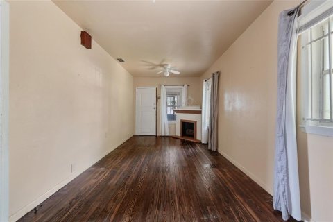 Commercial property in Maitland, Florida 94.02 sq.m. № 2321289 - photo 7
