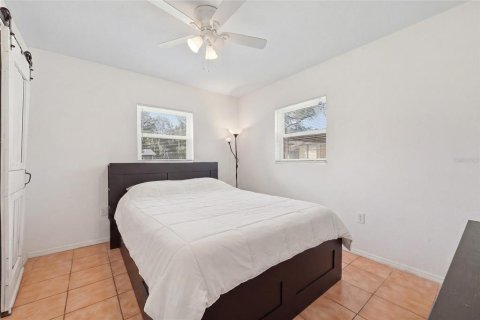 Commercial property in Maitland, Florida 94.02 sq.m. № 2321289 - photo 28