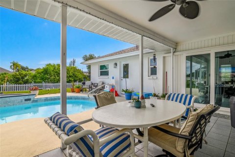Casa en venta en Rotonda, Florida, 3 dormitorios, 201.32 m2 № 2216463 - foto 3