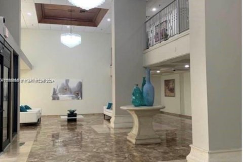 Condominio en alquiler en Miami Beach, Florida, 2 dormitorios, 131.46 m2 № 1934372 - foto 17