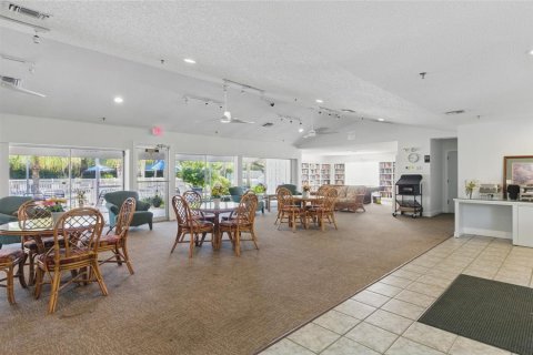 Condo in Sarasota, Florida, 2 bedrooms  № 1387426 - photo 20