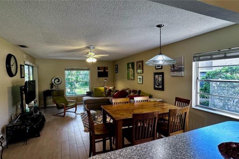 Condo in Sarasota, Florida, 2 bedrooms  № 1387426 - photo 7