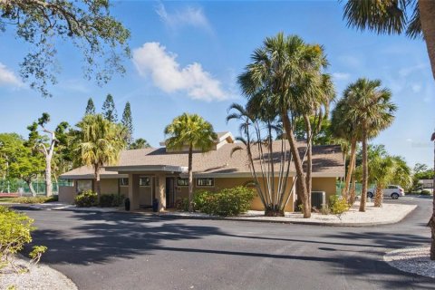 Condo in Sarasota, Florida, 2 bedrooms  № 1387426 - photo 19