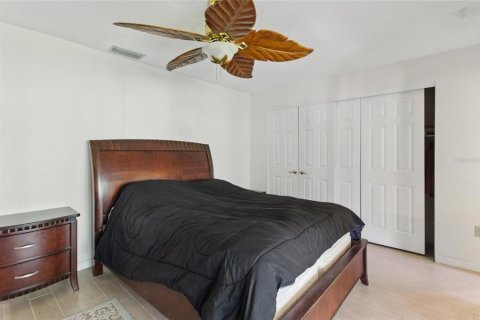 Condo in Sarasota, Florida, 2 bedrooms  № 1387426 - photo 13