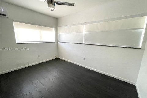 Снять в аренду кондоминиум в Майами-Бич, Флорида 1 спальня, 52.21м2, № 1972093 - фото 5