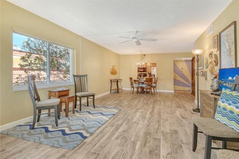 Condo in Sarasota, Florida, 2 bedrooms  № 1805265 - photo 14