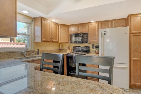 Condo in Sarasota, Florida, 2 bedrooms  № 1805265 - photo 18