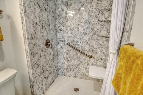 Condo in Sarasota, Florida, 2 bedrooms  № 1805265 - photo 27