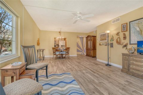Condo in Sarasota, Florida, 2 bedrooms  № 1805265 - photo 15