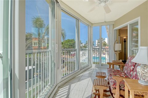 Condo in Sarasota, Florida, 2 bedrooms  № 1805265 - photo 8