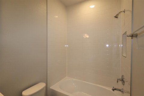 Villa ou maison à vendre à Orlando, Floride: 4 chambres, 420.85 m2 № 2234771 - photo 13