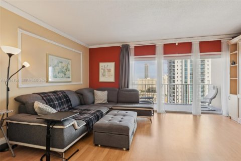 Купить кондоминиум в Халландейл-Бич, Флорида 50.63м2, № 1984235 - фото 5