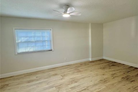 Casa en alquiler en Orlando, Florida, 3 dormitorios, 112.04 m2 № 1881383 - foto 20