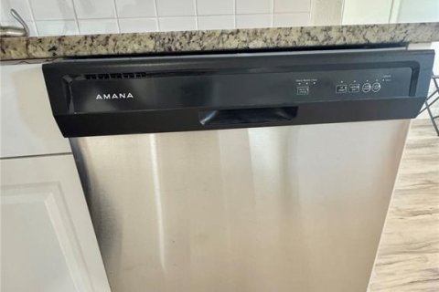 Casa en alquiler en Orlando, Florida, 3 dormitorios, 112.04 m2 № 1881383 - foto 10