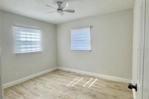 Casa en alquiler en Orlando, Florida, 3 dormitorios, 112.04 m2 № 1881383 - foto 22