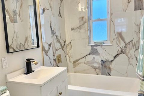 Casa en alquiler en Orlando, Florida, 3 dormitorios, 112.04 m2 № 1881383 - foto 12