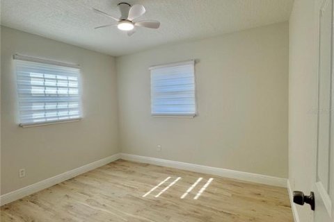 Casa en alquiler en Orlando, Florida, 3 dormitorios, 112.04 m2 № 1881383 - foto 21