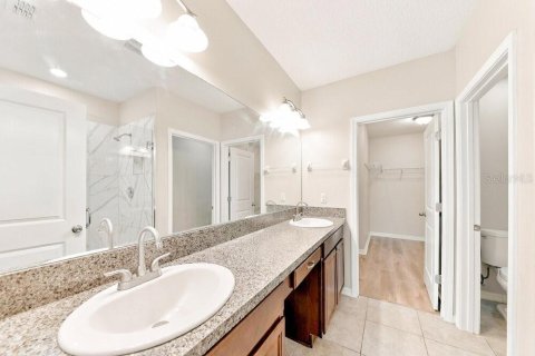 Villa ou maison à louer à Wimauma, Floride: 5 chambres, 224.36 m2 № 2416612 - photo 9