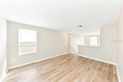 Villa ou maison à louer à Wimauma, Floride: 5 chambres, 224.36 m2 № 2416612 - photo 14