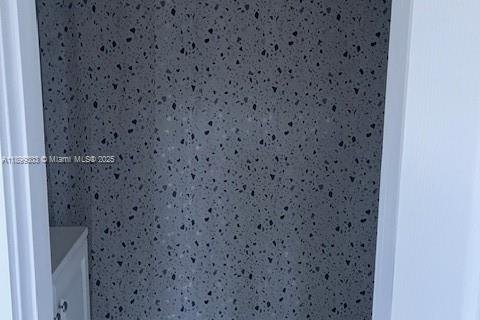 House in Miami, Florida 3 bedrooms № 1952343 - photo 10