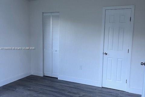 House in Miami, Florida 3 bedrooms № 1952343 - photo 9