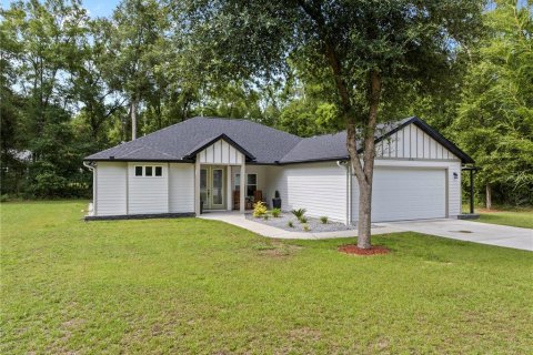 House in Fort White, Florida 3 bedrooms, 170.57 sq.m. № 1824315 - photo 2