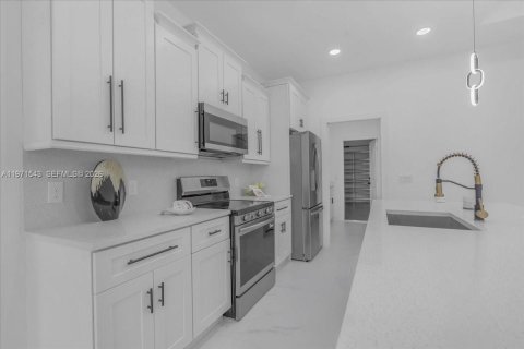 Купить виллу или дом в Лихай-Эйкерс, Флорида 3 спальни, 159.05м2, № 2033019 - фото 21