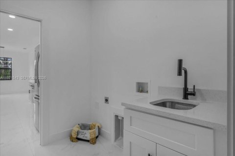 Купить виллу или дом в Лихай-Эйкерс, Флорида 3 спальни, 159.05м2, № 2033019 - фото 22