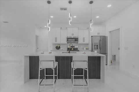 Купить виллу или дом в Лихай-Эйкерс, Флорида 3 спальни, 159.05м2, № 2033019 - фото 17