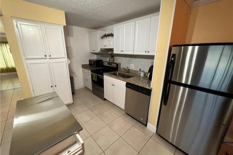Condominio en alquiler en West Palm Beach, Florida, 2 dormitorios, 103.21 m2 № 2088252 - foto 9