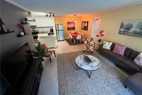 Condominio en alquiler en West Palm Beach, Florida, 2 dormitorios, 103.21 m2 № 2088252 - foto 8