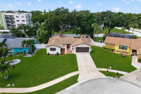 Villa ou maison à vendre à Saint Petersburg, Floride: 3 chambres, 125.6 m2 № 2330931 - photo 2