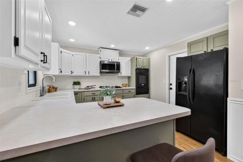 Villa ou maison à vendre à Saint Petersburg, Floride: 3 chambres, 125.6 m2 № 2330931 - photo 11