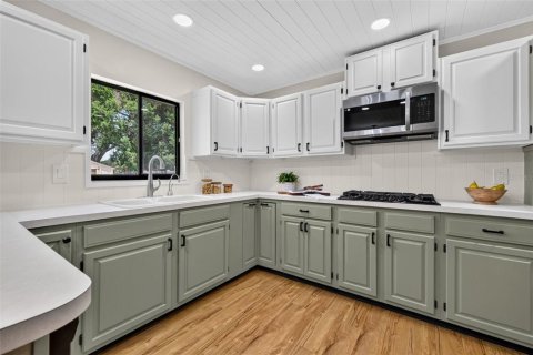 Villa ou maison à vendre à Saint Petersburg, Floride: 3 chambres, 125.6 m2 № 2330931 - photo 9