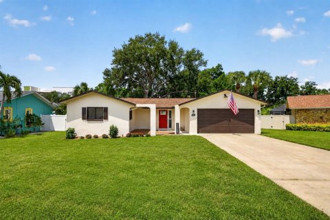 Villa ou maison à Saint Petersburg, Floride 3 chambres, 125.6 m2 № 2330931