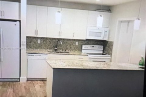 Copropriété à vendre à Miami, Floride: 2 chambres, 94.95 m2 № 1891172 - photo 1