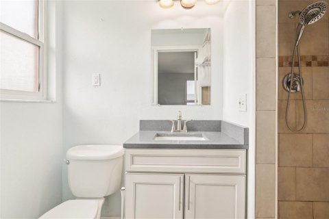 Casa en venta en Port Richey, Florida, 2 dormitorios, 122.45 m2 № 1786187 - foto 14