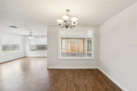 Casa en venta en Port Richey, Florida, 2 dormitorios, 122.45 m2 № 1786187 - foto 6