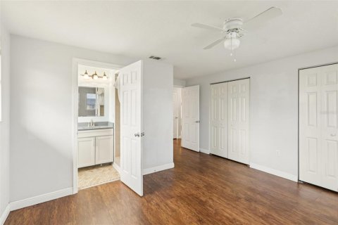 Casa en venta en Port Richey, Florida, 2 dormitorios, 122.45 m2 № 1786187 - foto 13
