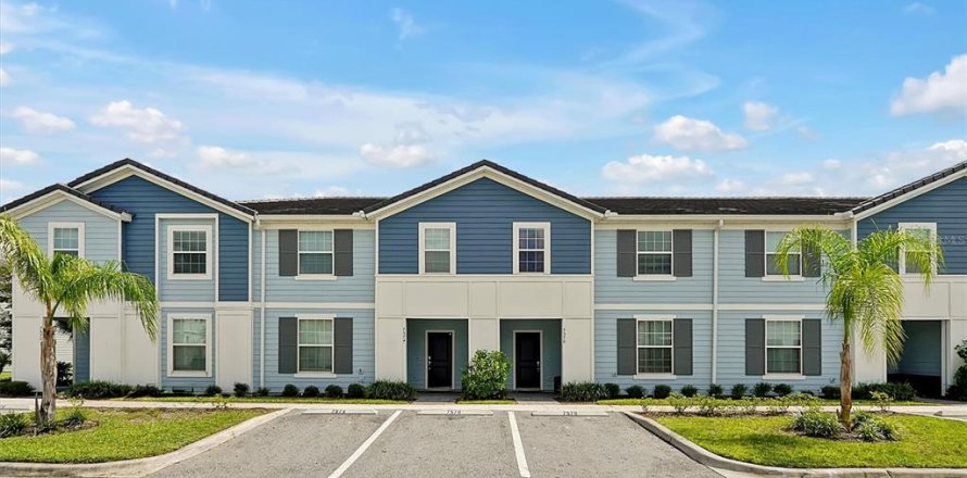 Townhouse in Davenport, Florida 5 bedrooms, 211.91 sq.m. № 2143728