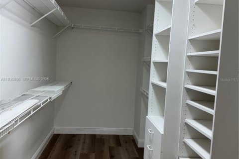 Condominio en venta en Tamarac, Florida, 2 dormitorios, 110.27 m2 № 1993390 - foto 13