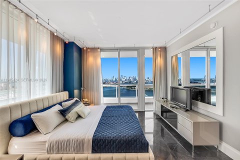 Condo in Miami Beach, Florida, 2 bedrooms № 2177869 - photo 8
